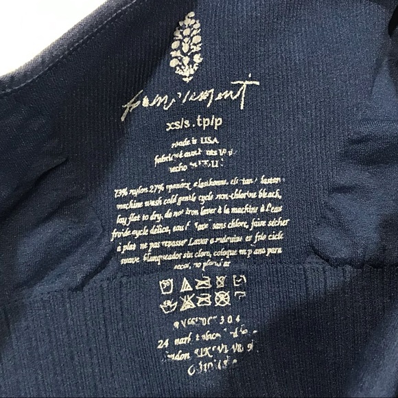 FP Movement 2-Piece Good Karma Square Neck Crop and Leggings Bundle Size XS/S - Picture 6 of 10